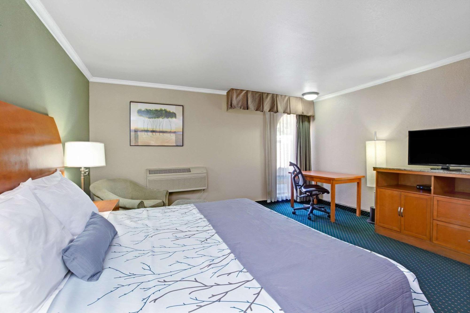 Days Inn By Wyndham San Jose Convention Center Dış mekan fotoğraf